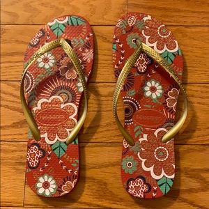 super cute flip flops